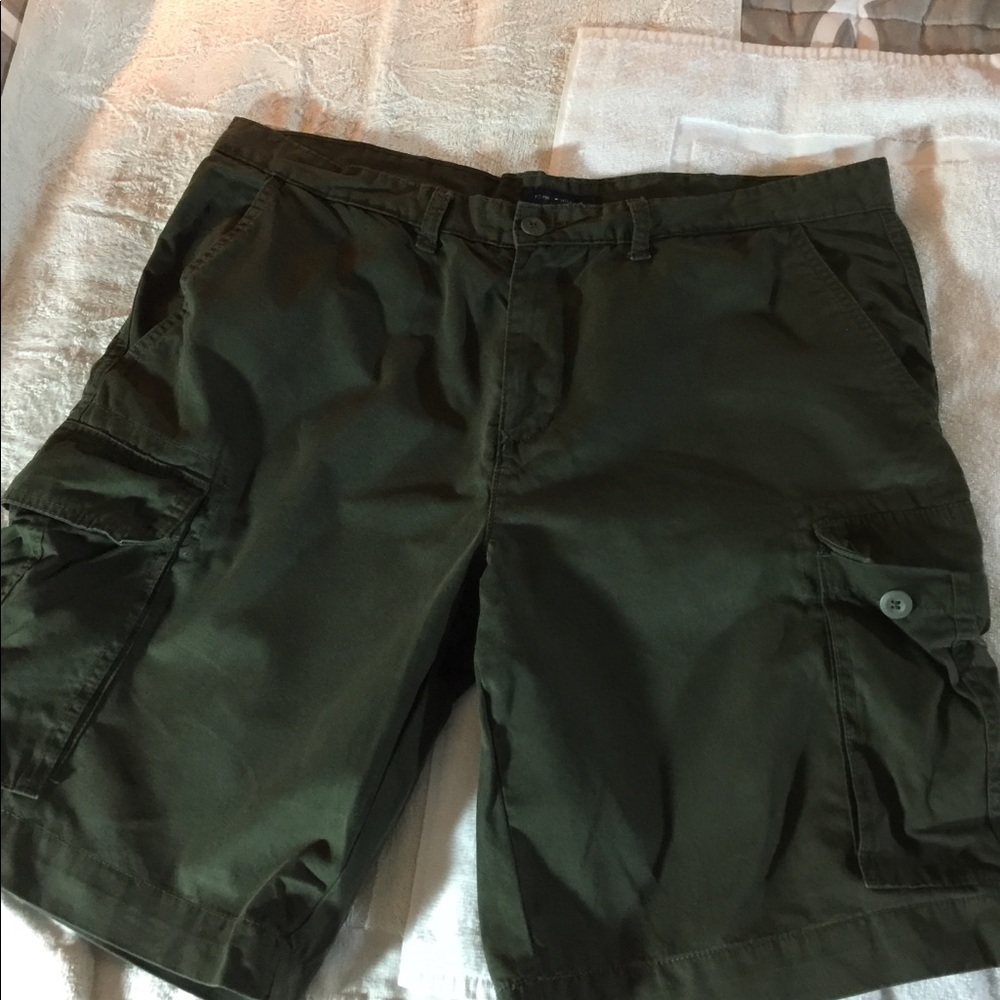 Men’s Tommy Hilfigure Shorts Sz 40.